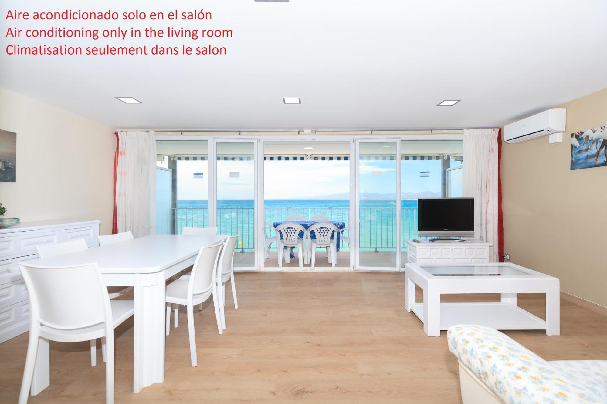 Uhc Acantilados Family Apartments Salou Esterno foto
