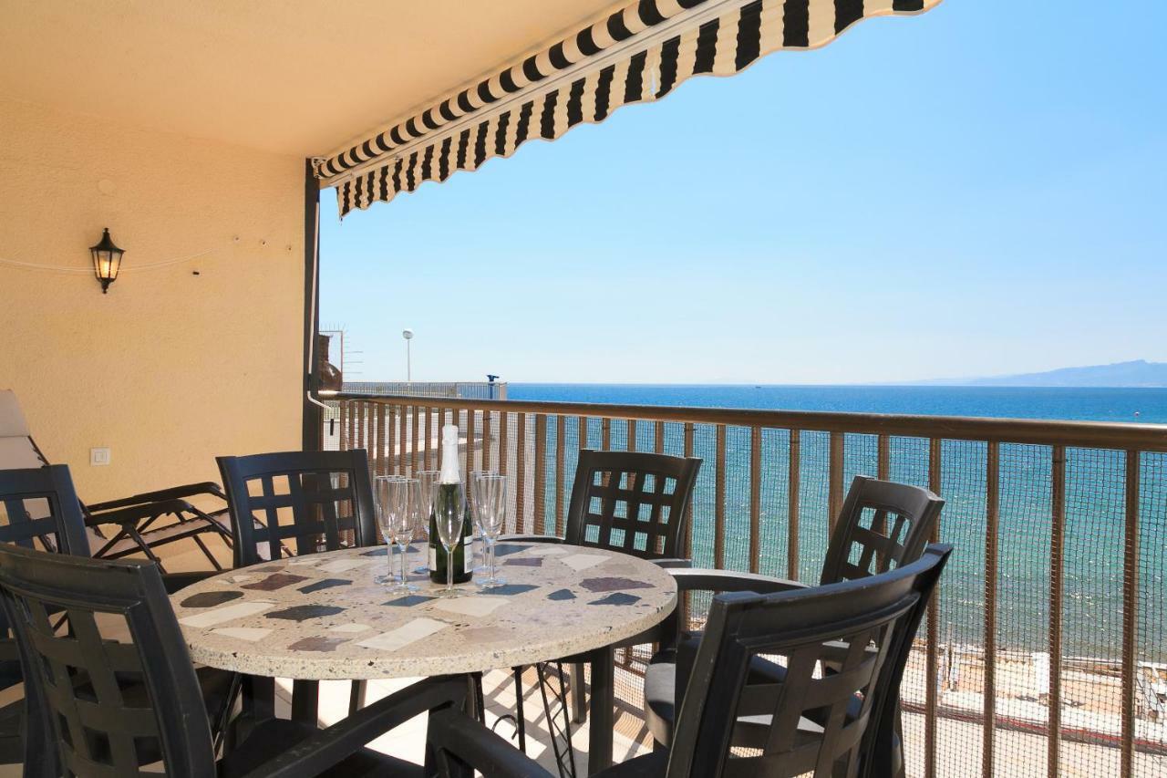 Uhc Acantilados Family Apartments Salou Esterno foto